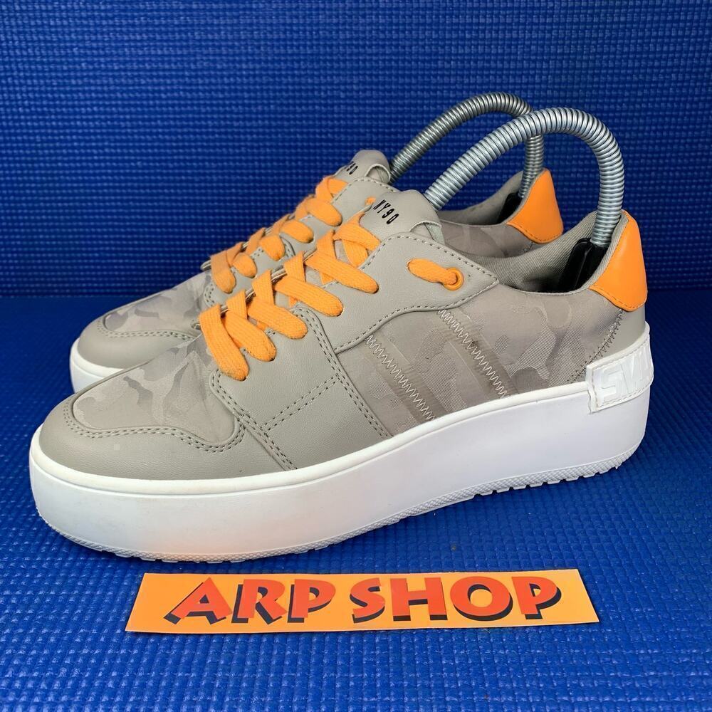 🔴 STEVE MADDEN ZAYDEN CAMOUFLAGE Women`s Size 7M Grey Orange Comfort Shoes
